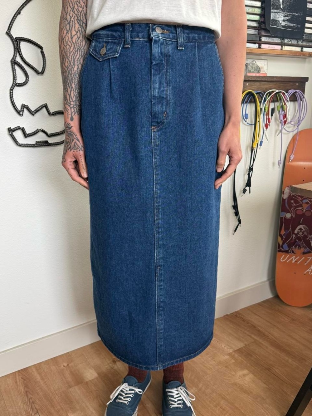 💀 SOLD 💀 Vintage 80s 90s Denim Pleated Midi Skirt Vivaldi Jeanswear ~ Size M